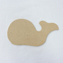 Forme décorative en bois représentant une baleine de profil.